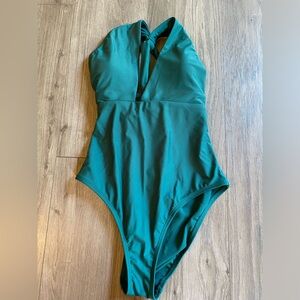 Target Shade & Shore size small emerald green one piece bathing suit brand new